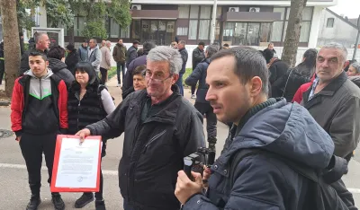 Mje&scaron;tani Bogetića na protestu u Nik&scaron;iću