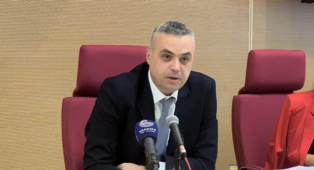 &Scaron;padijer odgovorio Mićović: Budžet јe razvoјni, planiran bez zaduženja