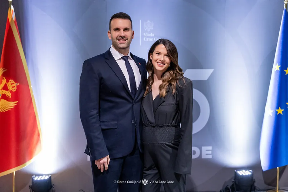 Milojko Spajić sa suprugom