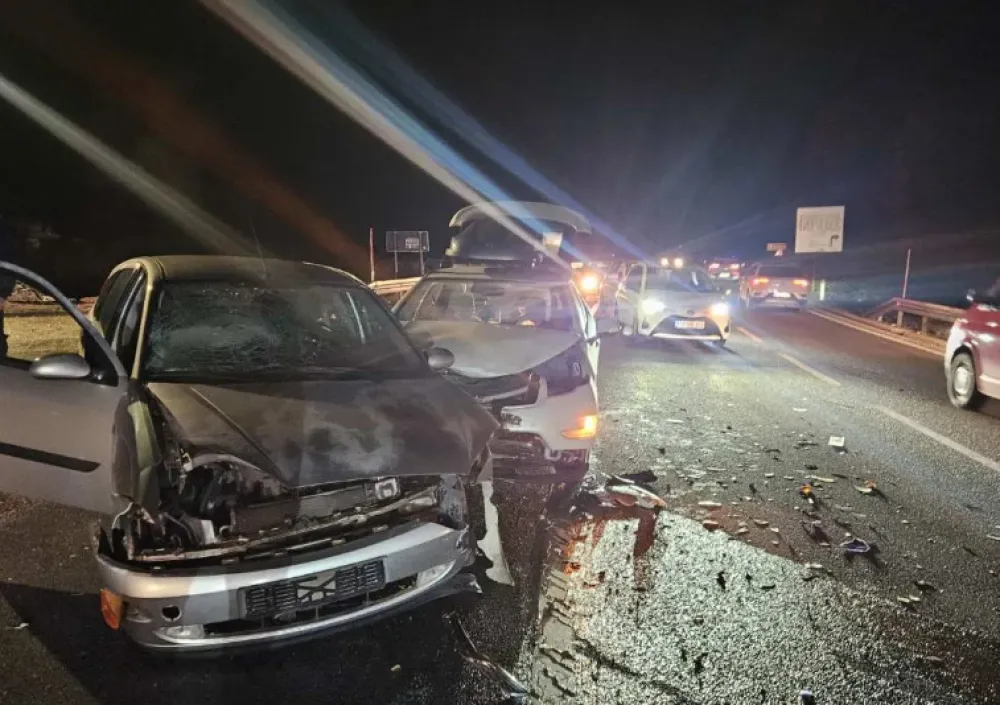 Cetinje &ndash; Podgorica: U sudaru lak&scaron;e povrijeđene dvije osobe