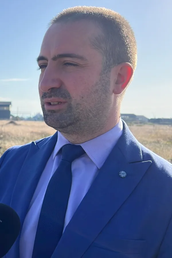 (VIDEO) Ni&scaron;avić: Nasut "divlji" put preko parcele za kolektor u Dajbabama