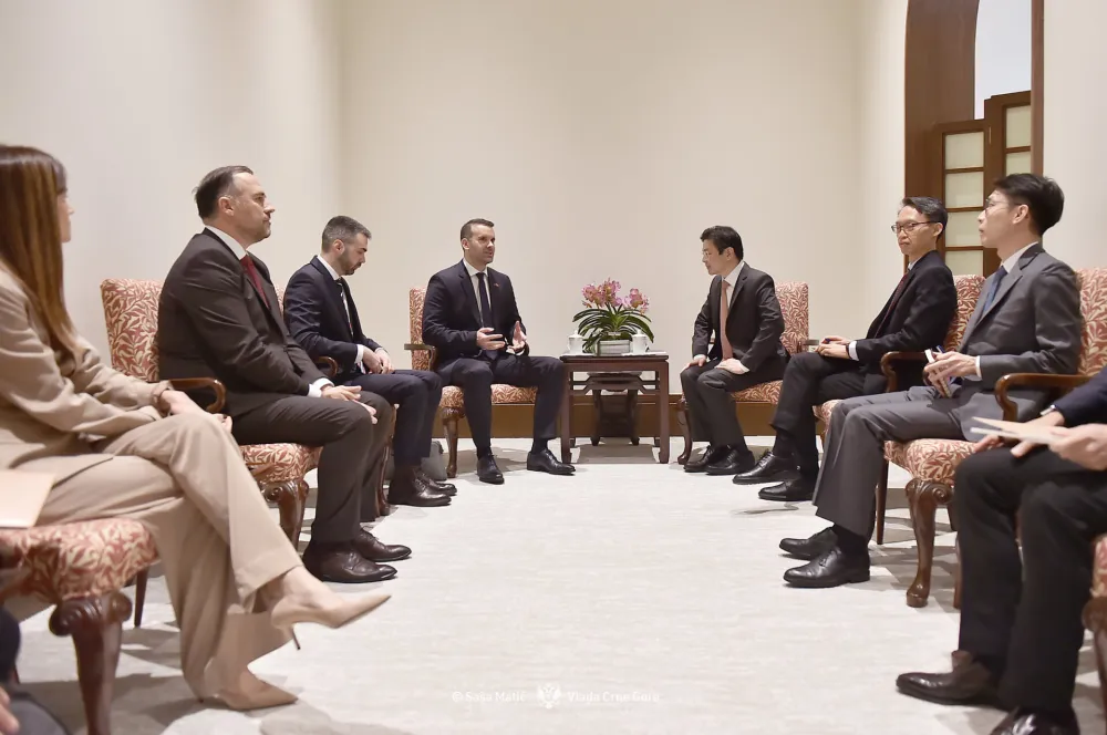 Spajić sa premijerom Singapura: Male zemlje moraju da jačaju veze u izazovnim vremenima