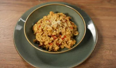 Rižoto s piletinom&nbsp;kremasti užitak pravih gurmana