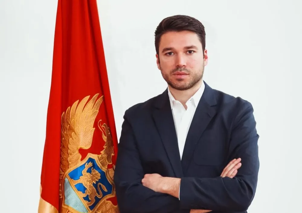 Nikola Mugo&scaron;a Riјeč Dana