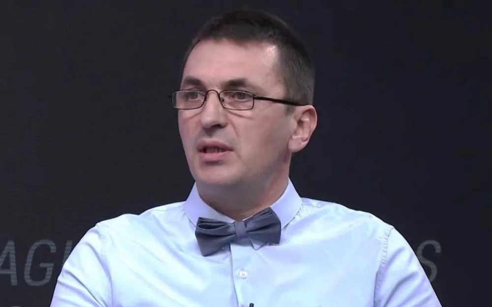 Bulajić pita &Scaron;imuna: Ministre, da li znate da se i osnovci drogiraјu?