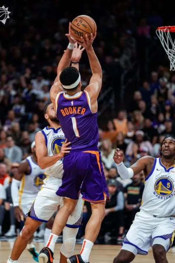 Sa meča FIniks - Golden Stejt