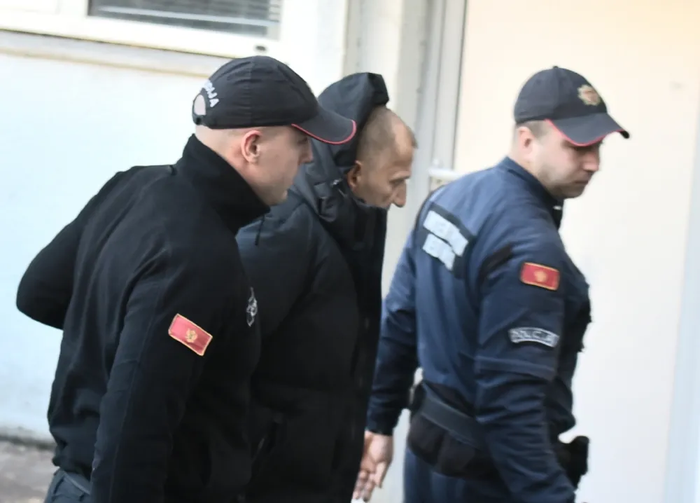 (VIDEO/FOTO) Osumnjičen za ubistvo Gorice Medojević: Vujkoviću određeno tužilačko zadržavanje