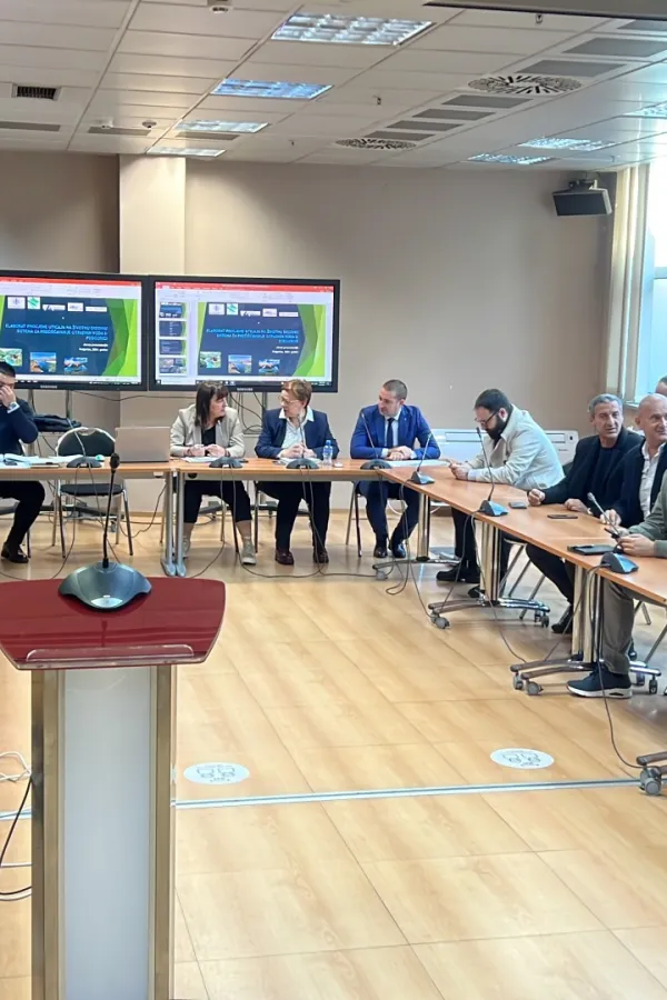 (VIDEO)&nbsp;Botunjani izričiti da se izmjesti kolektor; Vukotić:&nbsp;Od lokaciјe bitniјa zdrava tehnologiјa, a јe li to spalionica
