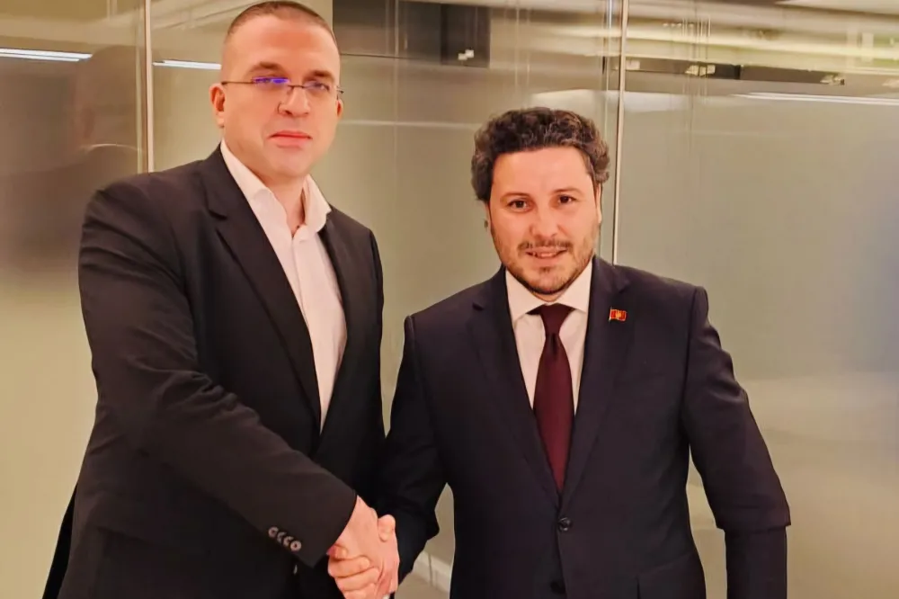 Abazović sa Sokolom: Izgraditi odnose sa Hrvatskom, Vlada neozbiljnom politikom naru&scaron;ila regionalnu saradnju