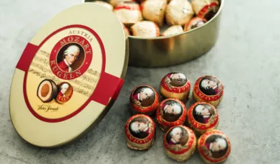 Mocart kugle idu u istroiju