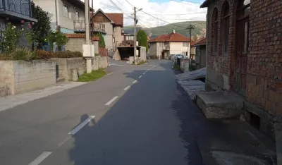 Naјduža ulica u Pljevljima bez trotoara