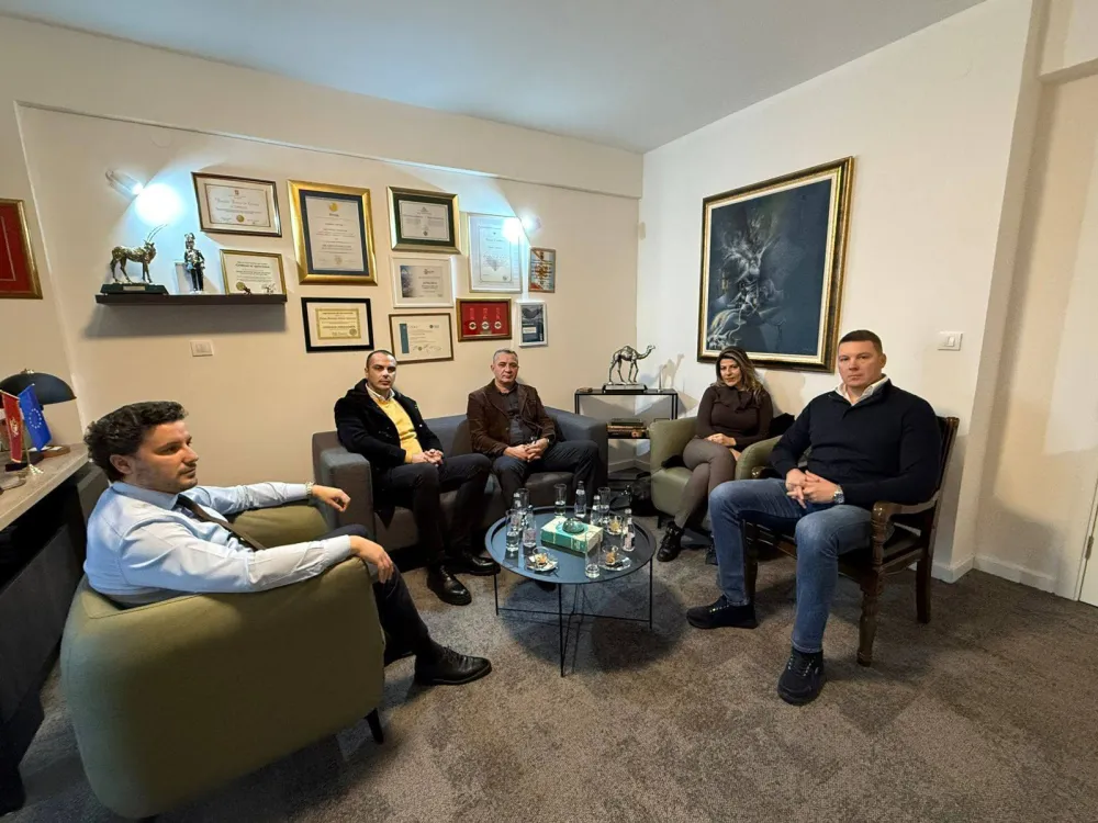 Sindikat uprave i pravosuđa: Abazović i Adžić zabirnuti zbog nepo&scaron;tovanja imperativnih uvećanja zarada