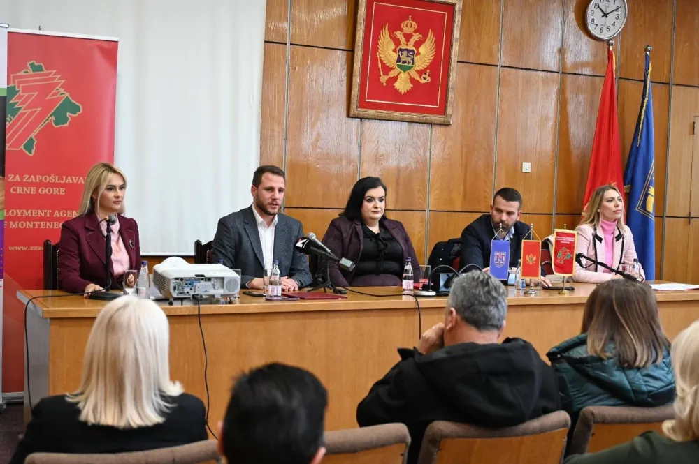 Nik&scaron;ić: Nova prilika za omladinu kroz program "Garancija za mlade"