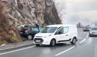 Sudar vi&scaron;e vozila na putu Cetinje-Podgorica