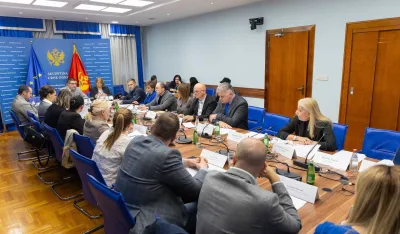 Sjutra protest ispred podgoričke gimnazije zbog seksualnog uznemiravanja: I poslanici čekaju nalaz inspekcije