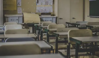 Ni&scaron;: Učenik sedmog razreda donio u &scaron;kolu plastični pi&scaron;tolj