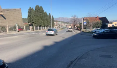 (VIDEO) Građani: Na raskrsnica Bulevara Vilija Branta i Mojkovačke ulice semafor bi uveo red