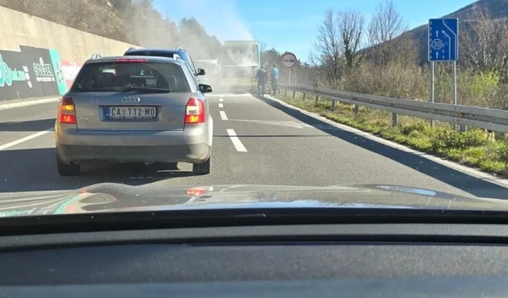 Zapalio se autobus