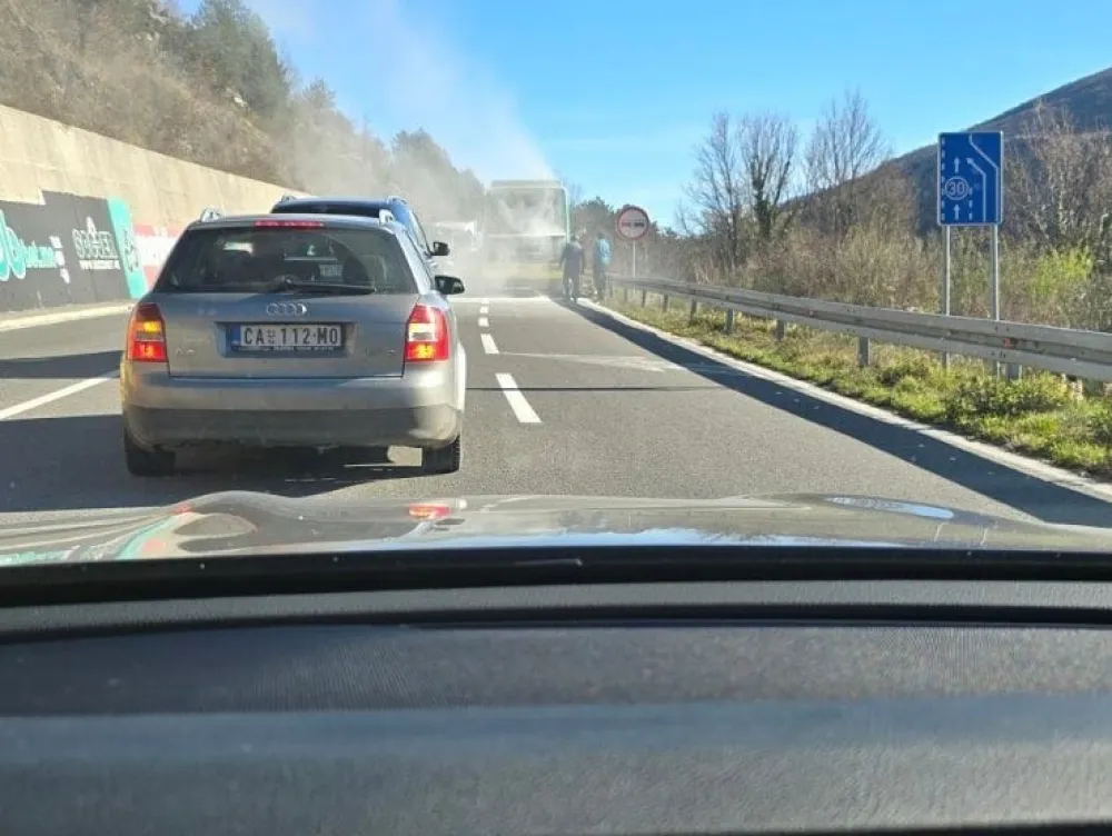 Zapalio se autobus