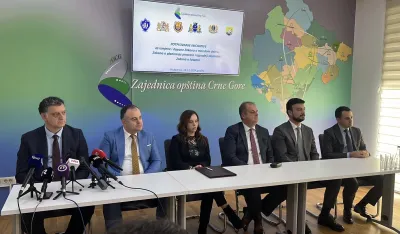 &Scaron;est op&scaron;tina potpisalo inicijativu za izmjene tri zakona: Obalu vratiti op&scaron;tinama na upravljanje