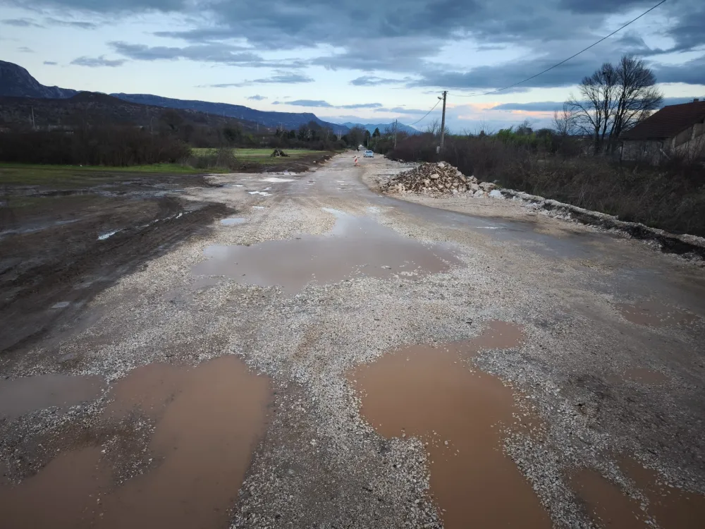  foto- Preokretaza Danilovgrad/Put preko Martinići