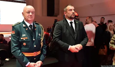 Lazarević ne može van države