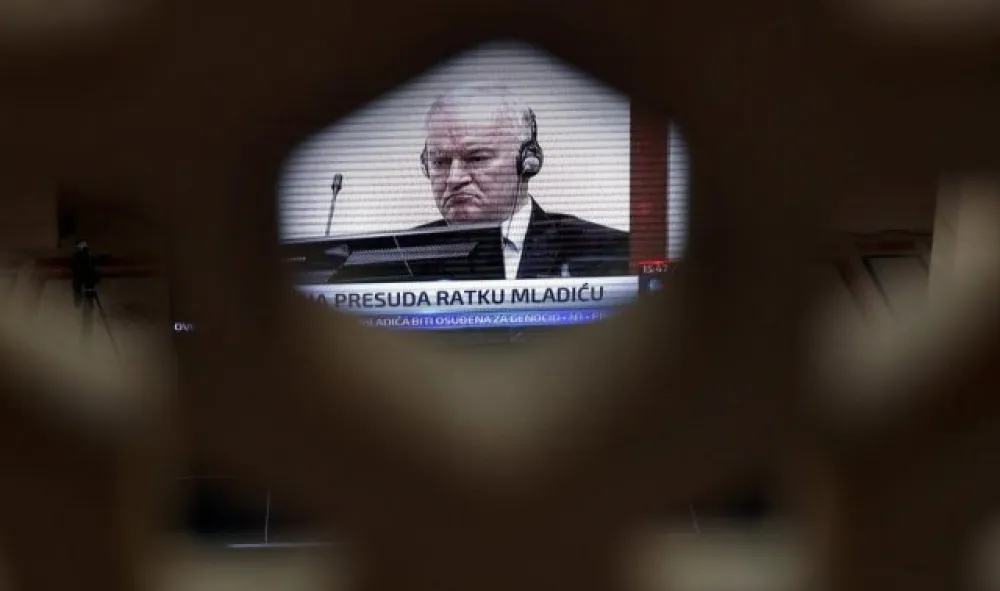 Ratko Mladić ne može na noge