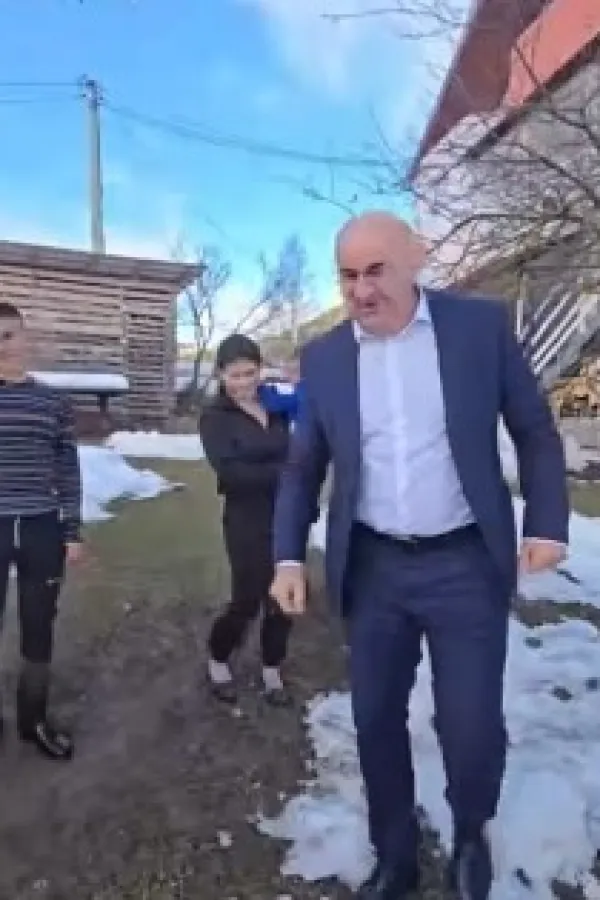 (VIDEO) Joković posjetio prvu influenserku-poljoprivrednicu u Crnoj Gori: Ovakvi primjeri su rijetki, treba ih afirmisati