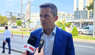 Sa&scaron;a Mujović