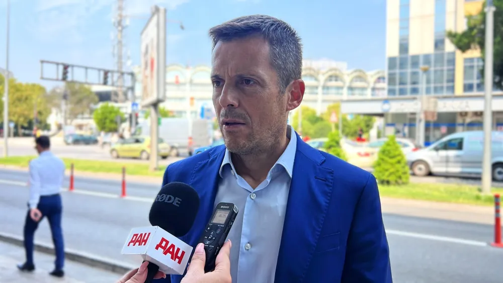 Sa&scaron;a Mujović