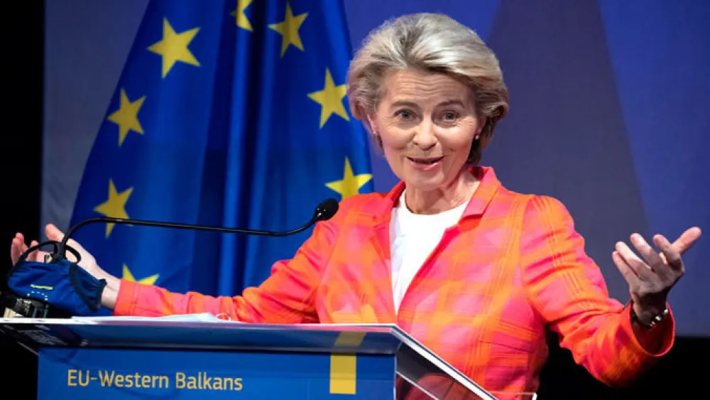 Politiko: Fon der Lajen igrom moći naljutila neke članice EU