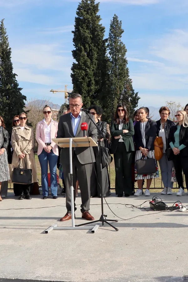 Predstavnici Sindikata prosvjete Crne Gore:&nbsp;Napad na nastavnika da bude krivično djelo