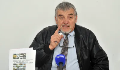 arkitekti Podgorice protest povodom izgradnje solitera kod hotela Podgorice 