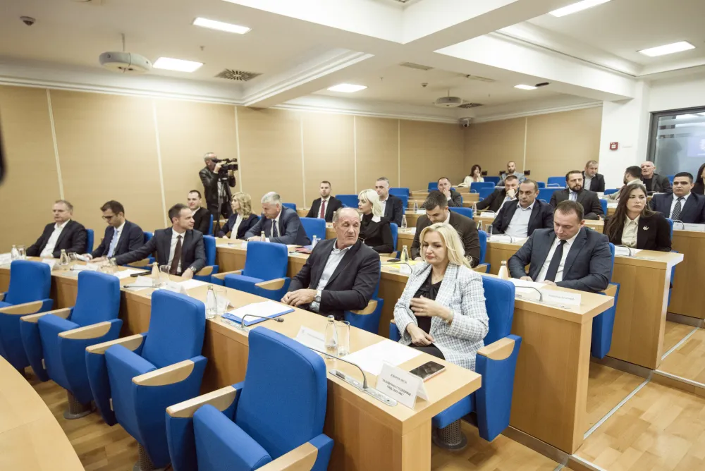 Opozicija preuzima pregovore u Podgorici