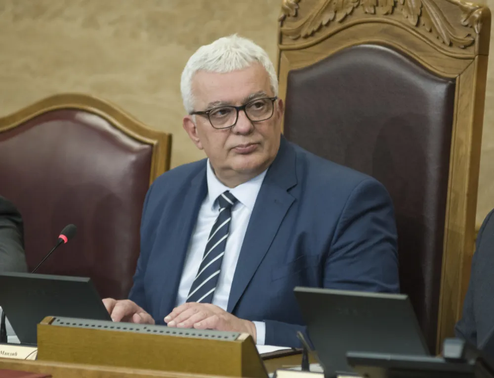 Mandić tvrdi da nema krize, parlament će izabrati dvoje sudija Ustavnog suda