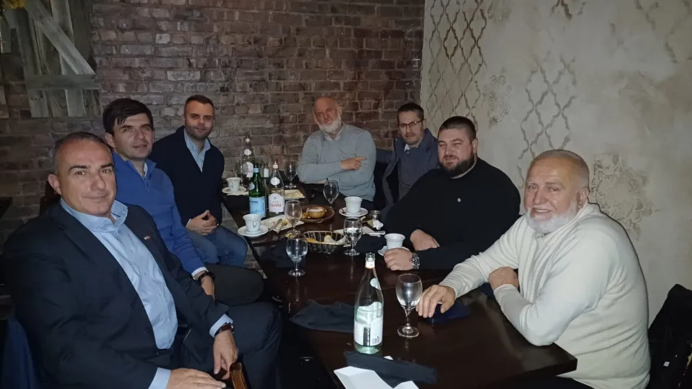 Azemović i Omeragić razgovarali sa predstavnicima Islamske zajednice i Kulturnog centra Plav-Gusinje u Njujorku