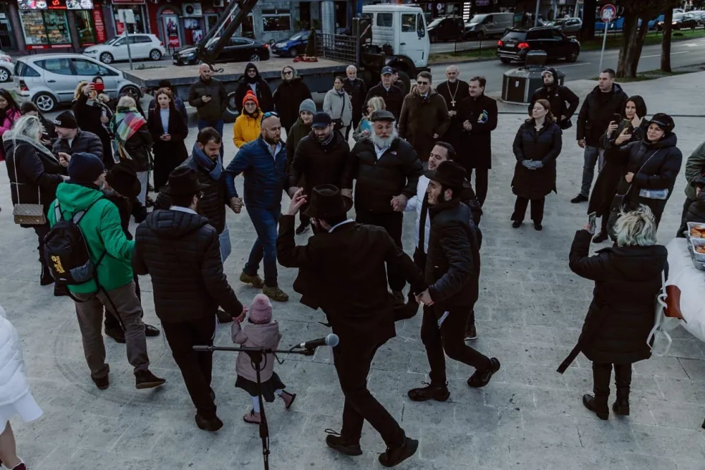 (FOTO) Vrhovni rabin Crne Gore: Svjetlost i dobrota uvijek će pobijediti tamu