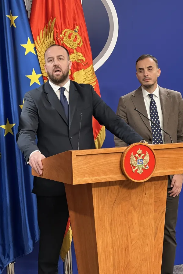 Poslanici opozicije