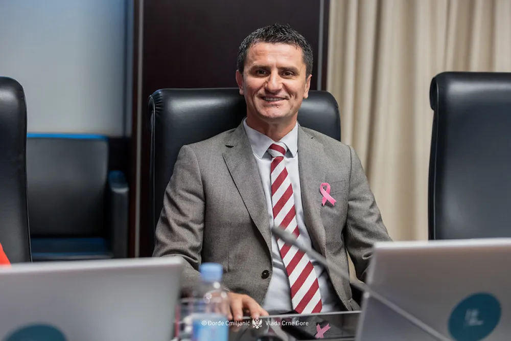 Zogović: Dodati u Ustav jo&scaron; jedan član o jeziku