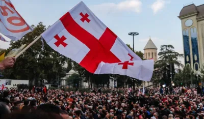 Novi gruzijski predsjednik položio zakletvu, protest ispred predsjedničke palate