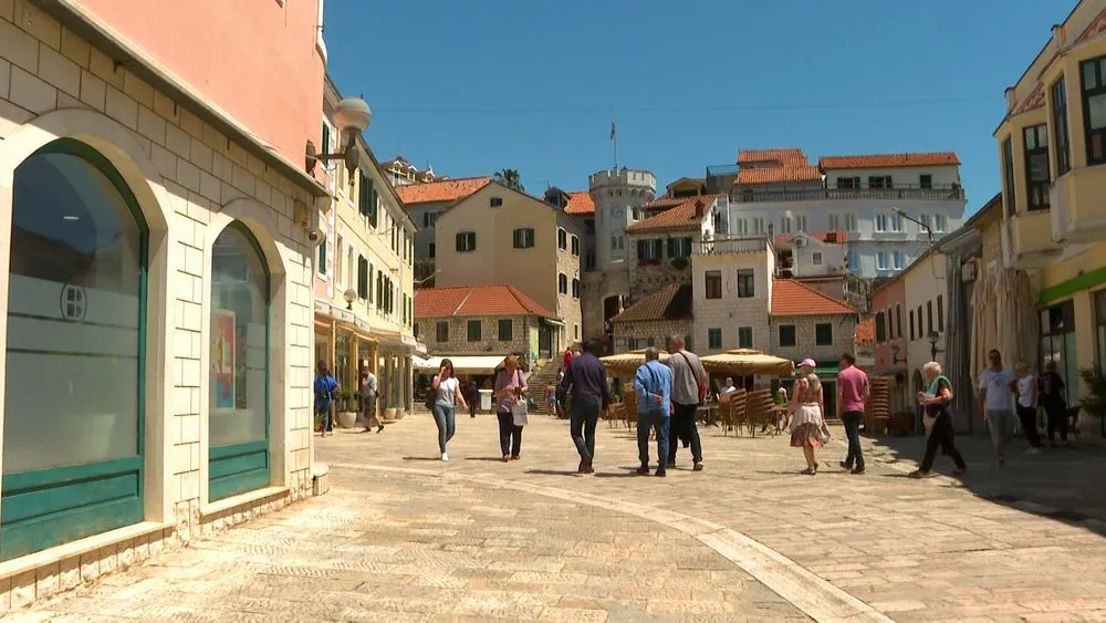 U Herceg Novom dvije hiljade turista