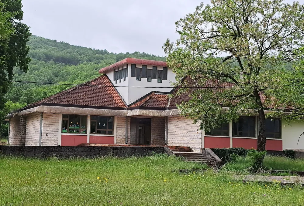 Obrazovne ustanove u čak &scaron;est op&scaron;tina ostale bez đaka: &Scaron;kolsko zvono nije zazvonilo u 14 &scaron;kola