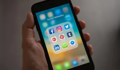 U Grčkoj kampanja za borbu protiv zavisnosti od interneta među mladima