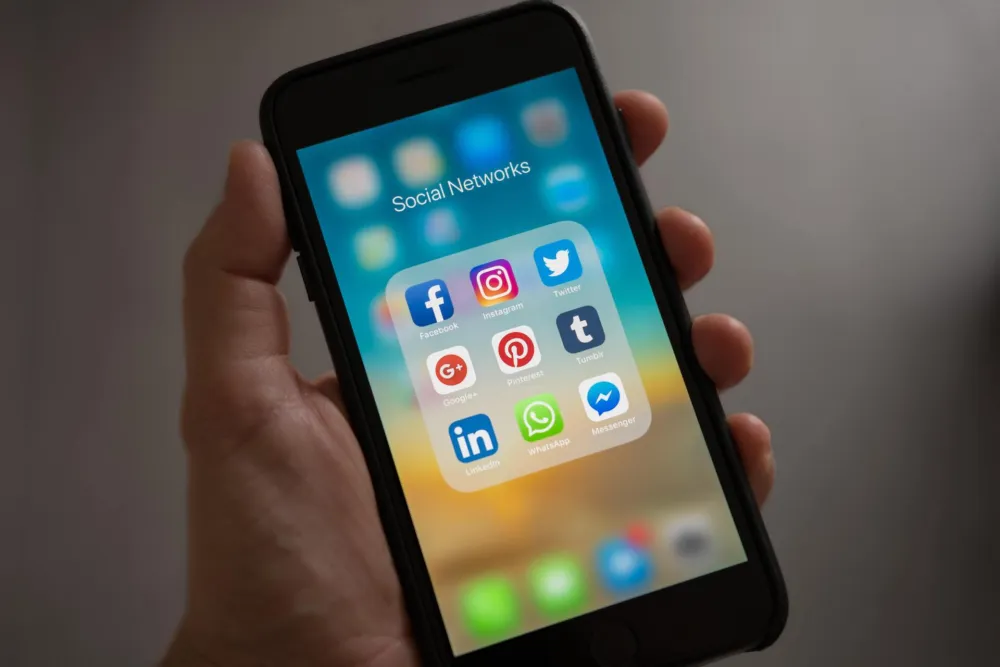 U Grčkoj kampanja za borbu protiv zavisnosti od interneta među mladima