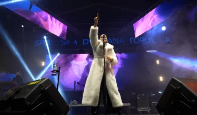 (FOTO) Milica Pavlović: Ponosna sam na nerasikidivu vezu sa publikom u Crnoj Gori