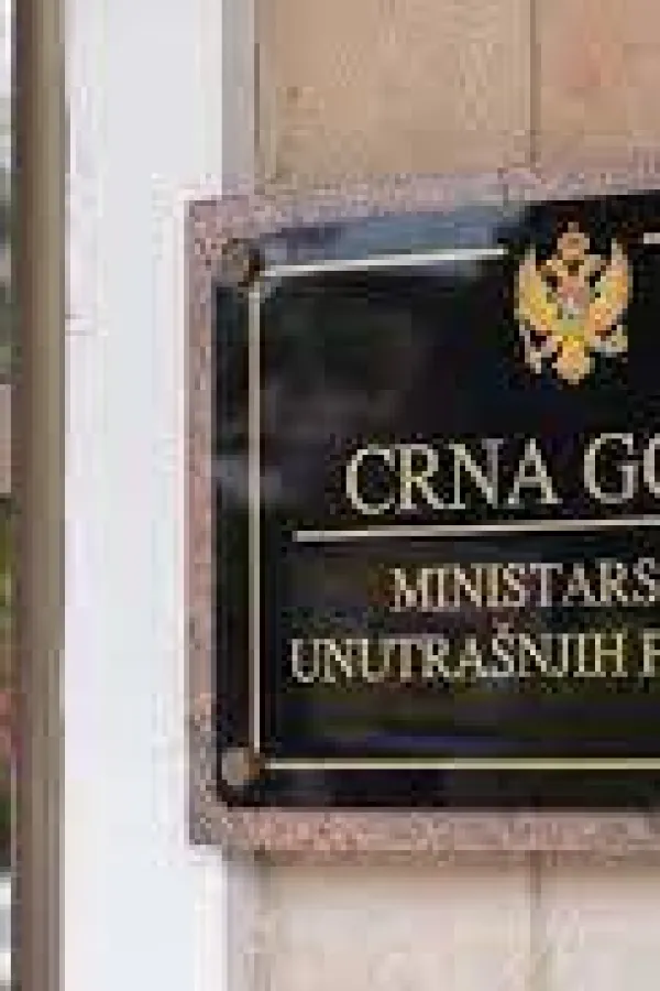 Peković pomoćnik &Scaron;ćepanovića, Rakonjac komandant Specijalne jedinice, Pavićević Posebne jedinice