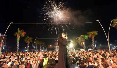 (FOTO/VIDEO) Dragana Mirković odu&scaron;evila u Baru: "Publici nudim svoje srce"