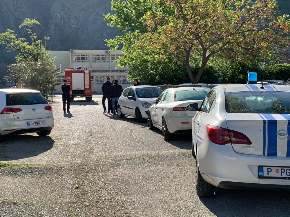 Maloljetnik poslao prijeteći mejl na adresu kotorske &scaron;kole, podnijeta prijava protiv staratelja