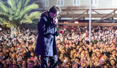 (FOTO) Spektakl Zdravka Čolića u Tivtu pred 30 000 posjetilaca