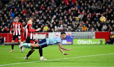 Žezus strijelac u trijuimfu Arsenala